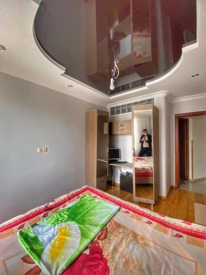 Apartment Dolphin Batumi Luaran gambar